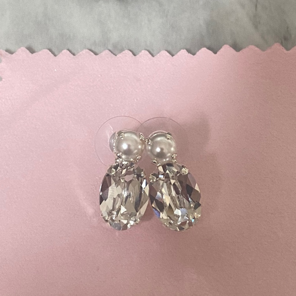 Pearl and Crystal Earings